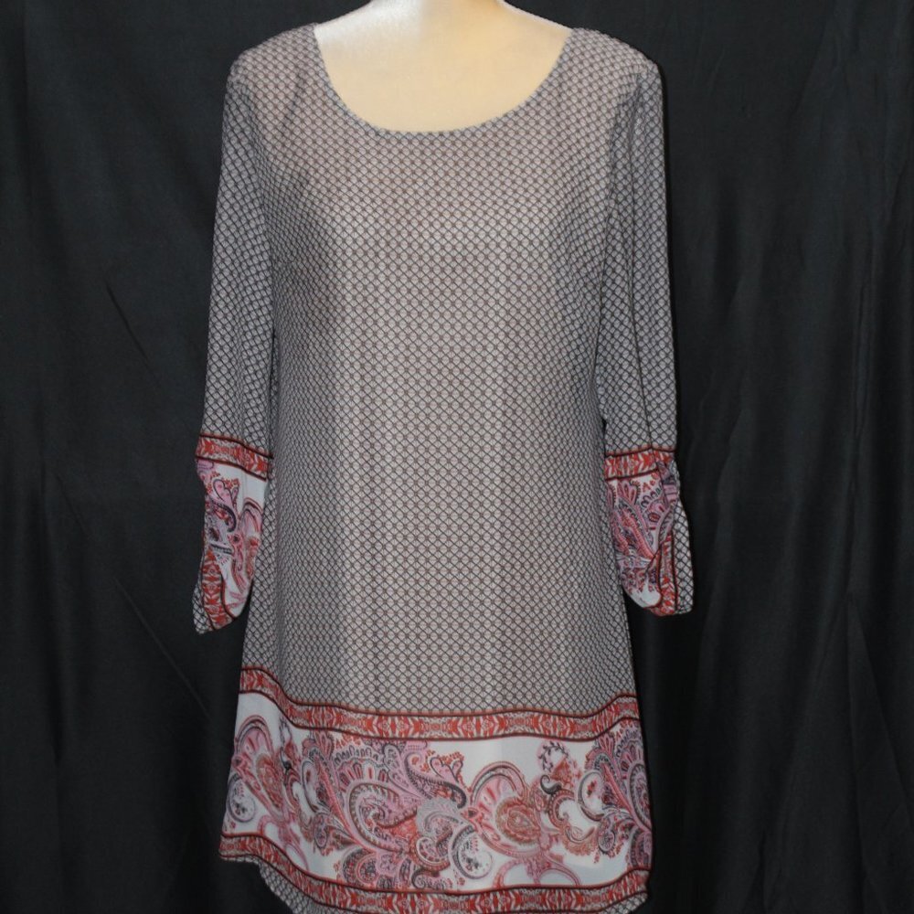 Speechless Border Print V-Neck Dress